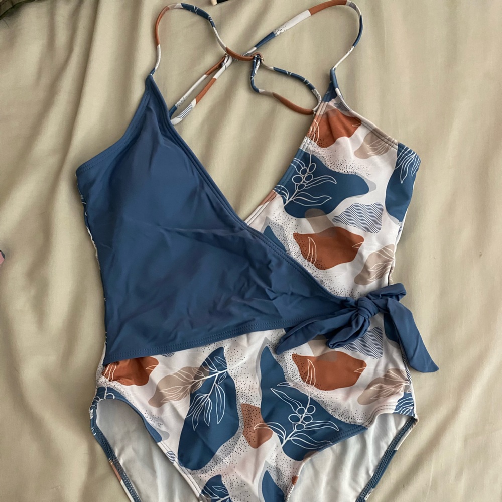 Shein Small Modern Design Multicolor One Piece Swimsuit